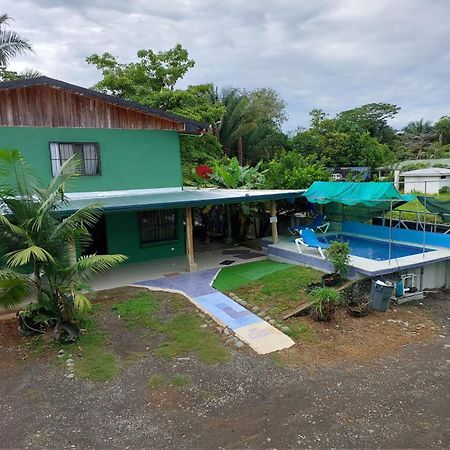Residencia Las Brisas Griegas Quepos Exteriör bild