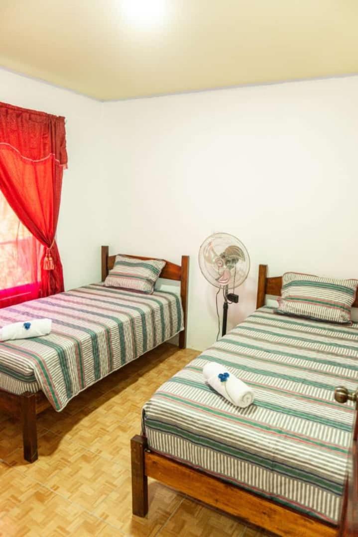 Residencia Las Brisas Griegas Quepos Exteriör bild
