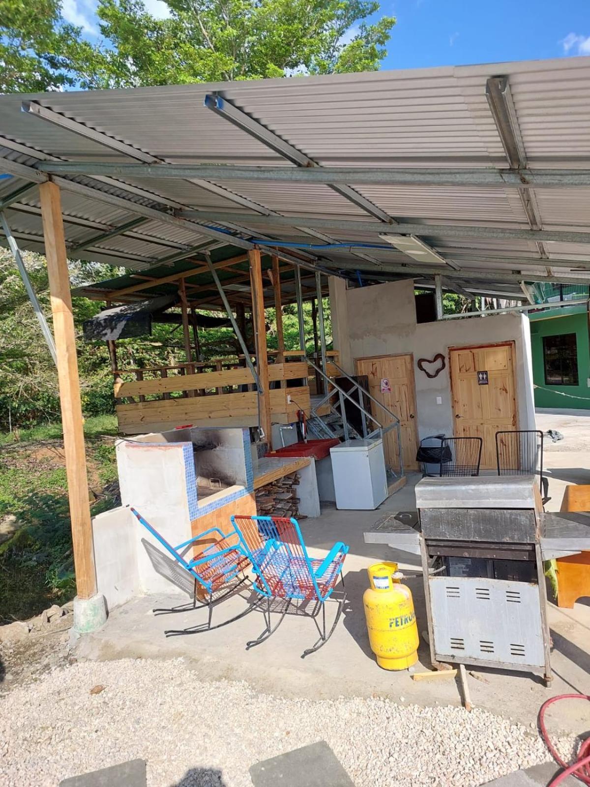 Residencia Las Brisas Griegas Quepos Exteriör bild