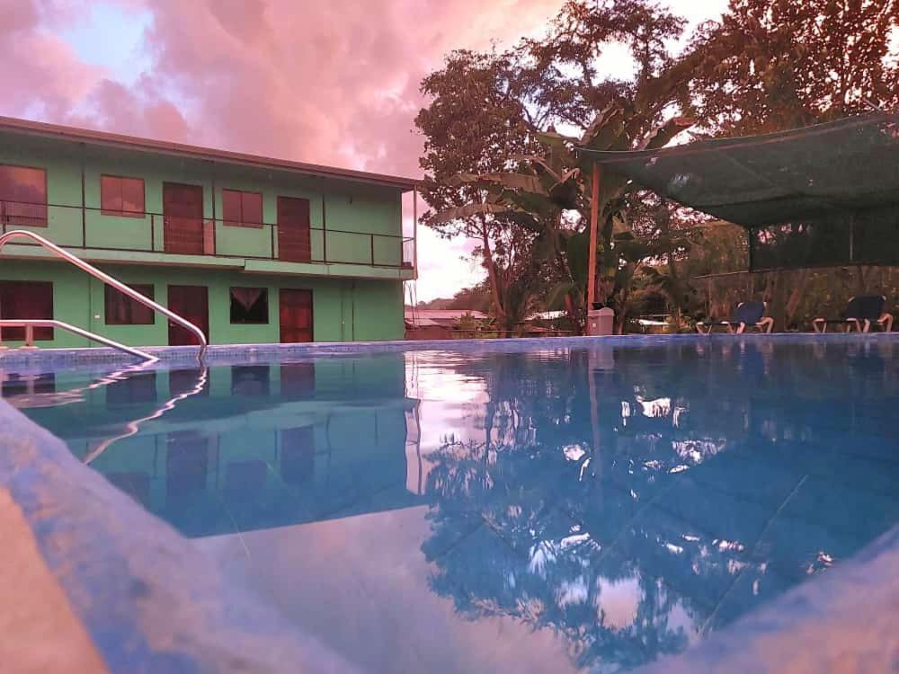 Residencia Las Brisas Griegas Quepos Exteriör bild